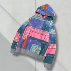 2939【At Marvelous】パーカー　ＸＬ　パッチワーク風　総柄　派手