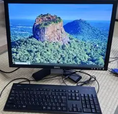 Dell E228WFP 22インチ モニター + Buffaloキーボード