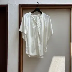 （最終値下げ）超美品グローバルワークさらさらリラックスブラウス半袖 オフ