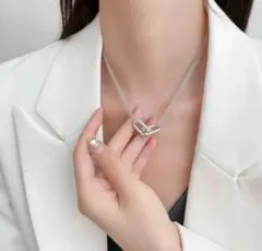 Item thumbnail for item b5b5879f-21be-46a5-9793-af0f8c6b5453