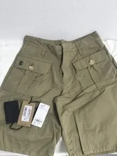 新品DSQUARED2 ベージュ ショートパンツ 42
