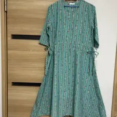 merlot plusグリーン　花柄　半袖　ロングワンピース リボン付き