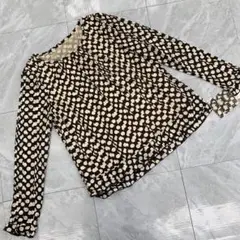 ドット柄 長袖ブラウス ブラック ベージュ シフォン フリル オシャレ 可愛い