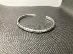 【新品】カレンシルバー　オープンバングル　ハンドメイド