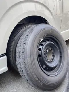 ハイエースタイヤ