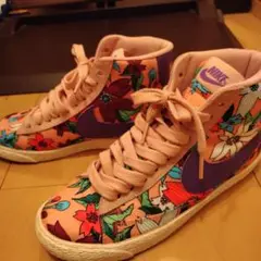 Nike フラワープリント ハイカットスニーカー 24.5cm
