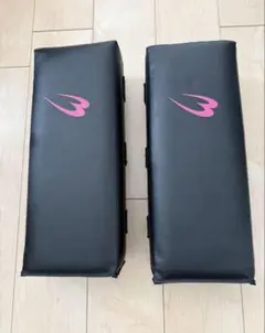 キックミット　ブラック ピンク 2個セット