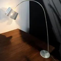 ☆BoConceptボーコンセプト☆KUTAフロアランプ☆サテン - メルカリ