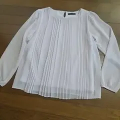 淡い紫色 シフォン プリーツブラウス 長袖