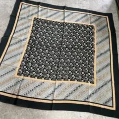 EMANUEL UNGARO 花柄　総柄　シルク　大判ハンカチ　スカーフ