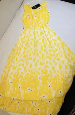 イエロー 葉と花 プリント ノースリーブ ロングワンピース