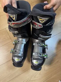 【良品】NORDICA　Beast10　スキーブーツ　25.0~25.5 良品】NORDICA Beast10 スキーブーツ 25.0~25.5 - メルカリ