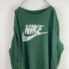 NIKE グリーン 長袖カットソー