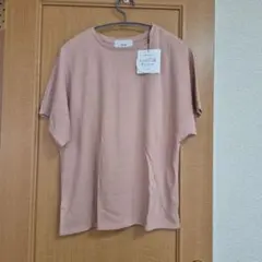 トップス　Tシャツ　カットソー
