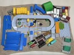 Item thumbnail for item 4d51b647-fc7a-4300-b6ae-33a3168c3c85