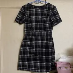 FRENCH CONNECTION 黒チェック お上品半袖ワンピース