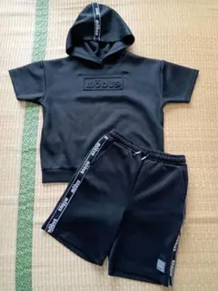 möbus ブラック 140 フード付き半袖 ハーフパンツ セット