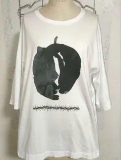【SHAREEF シャリーフ】 アブストラクトアップルTシャツ
