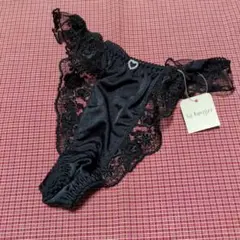 Item thumbnail for item 3a5c40d7-edef-4dc2-8edb-22bafb85e968