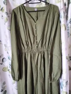 ☆新品　グリーンのロングワンピース　フリー　AIMINIFUSHI