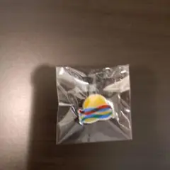 万博　スペイン館　ピンバッジ