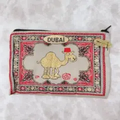 A248【未使用】ドバイ土産　DUBAI キャメル刺繍ポーチ　ラクダ　ゴールド