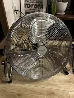 REED スチール製 3枚羽根扇風機 メタリックシルバー 新品、未使用】扇風機 ReeD フロアファン 40cm