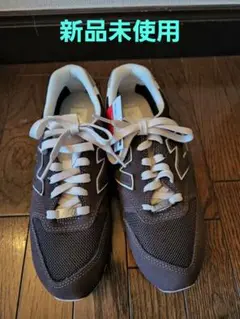 New Balance ブラウン スニーカー
