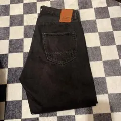 DENHAM ブラック ストレートデニム　w33 L34.