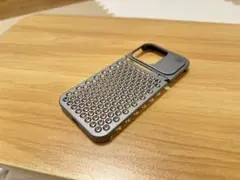 穴あきデザイン iPhone14Proケース