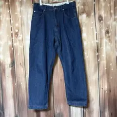 Item thumbnail for item a5a30f50-5336-41af-8463-201a04a49f05
