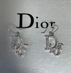 Christian Dior クリスチャンディオールシルバー ロゴ ピアス