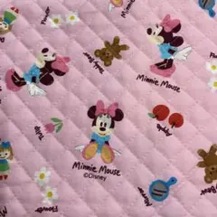 ディズニー　ミニーマウス　レトロキルティング生地　はぎれ