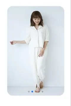 はりー様【未使用】菊池亜美さんプロデュース　UNf ワンオペバスローブアイボリー タレント 菊地亜美さんがプロデュースを行う、頑張るママを応援