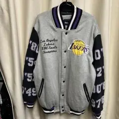 Item thumbnail for item 7f4c369b-71fd-48bc-a597-b4e0613ae75c