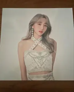 イヴ　イブ　LOONA THE WORLD 2022 YVES　グッズ　ポスター