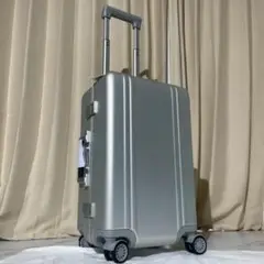 未使用　ゼロハリバートン　ヘリテージライン　スーツケース　34L 94422　銀