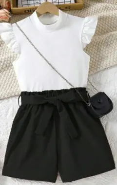 SHEIN フリル袖トップスとショートパンツセット