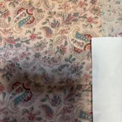 アメリカンコットンプリントハギレ　ペイズリー柄