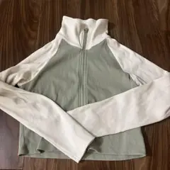GU ジッパー付き長袖