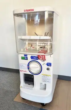 送料無料★美品中古★ガシャポンステーション　本体 新品キャスター&新品ストッパー