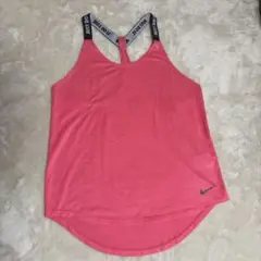 Nike ピンク クロスバック トップス