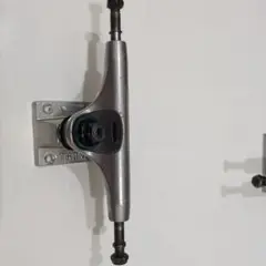 Thunder トラック 149mm シルバー