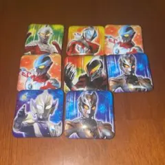 ウルトラマン限定スクエア缶バッジ　限定 1弾