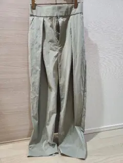 【超美品】ユルテーパードタックパンツ