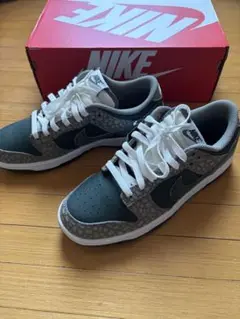 ナイキダンクLOWレトロ　ナイキダンクロー
