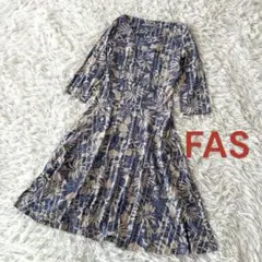R♦︎美品ファス　植物柄　落ち着いたお洒落なカラー　ジャージーワンピース