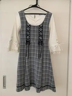 Item thumbnail for item efec90a8-fd3f-4d18-98dd-d8199fbf4ea0