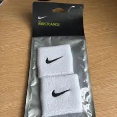 NIKE ナイキ　リストバンド　ホワイト　白　新品　未使用