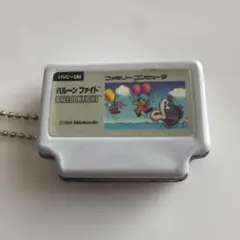 ファミコンカセットブリキ缶　ファミ缶